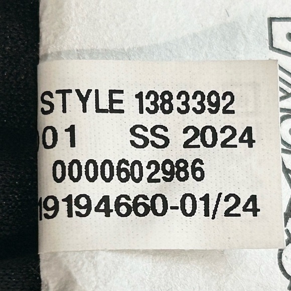 Under Armour Men's UA Perimeter 10" Shorts Black/White size Medium - Picture 9 of 9